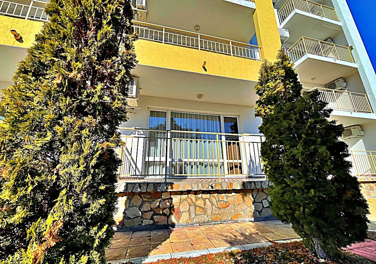 Studio z widokiem na basen w Imperial Fort Club, Sveti Vlas – 44 m², parter, 59.900 €