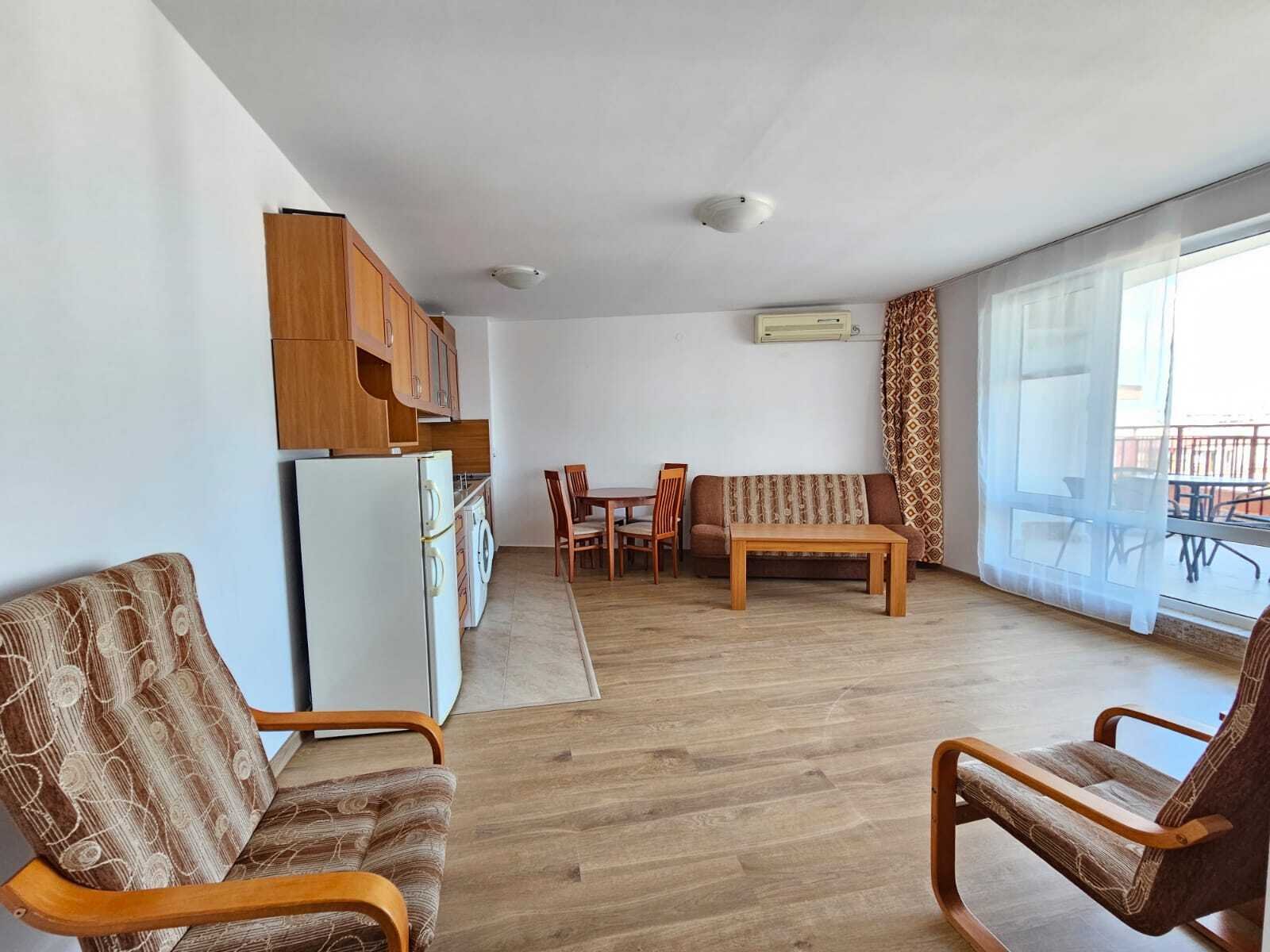 Mieszkanie rodzinne bezpośrednio przy morzu – pierwsza linia z widokiem na morze w Riviera Fort, Ravda, Bułgaria.