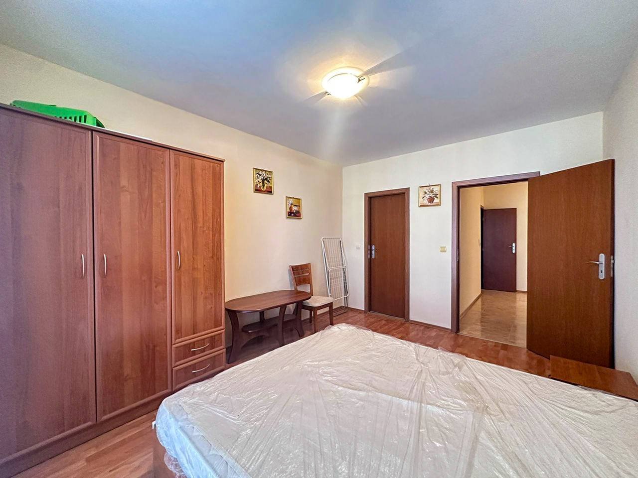 Przestronne mieszkanie dwupokojowe w kompleksie Elite 4 w Słonecznym Brzegu, Bułgaria.