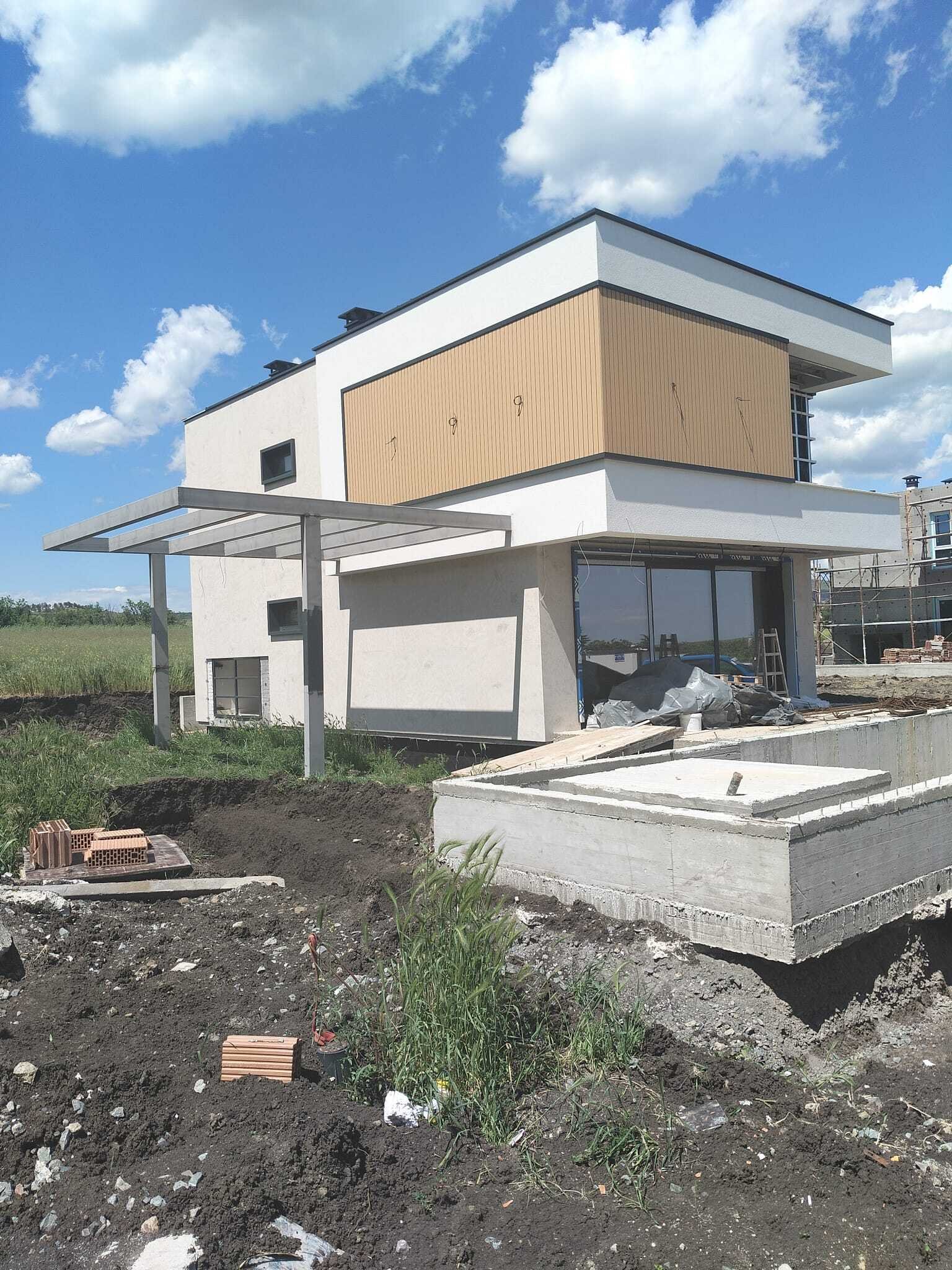 Nowy budynek dwupiętrowy w regionie Wetren, Burgas, Bułgaria.