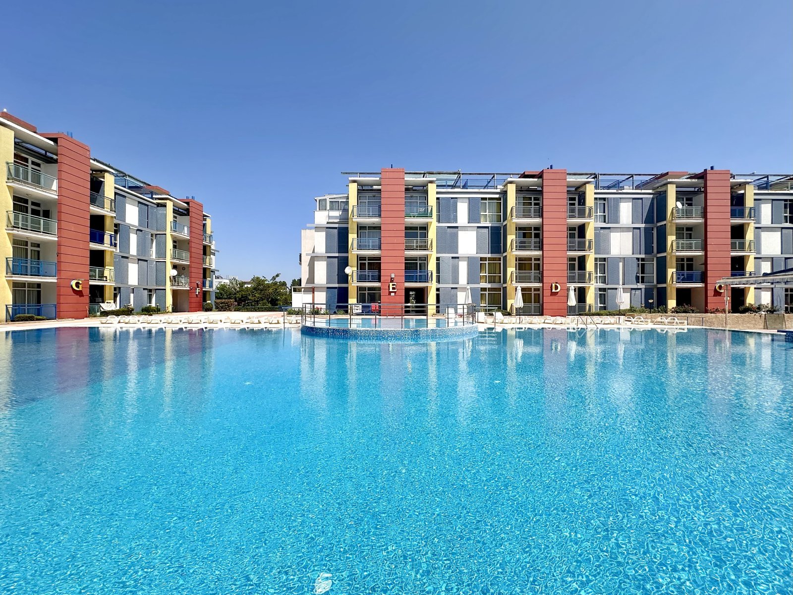 Sunny Beach: 3-pokojowe mieszkanie w Elit 4, Słoneczny Brzeg, Bułgaria 