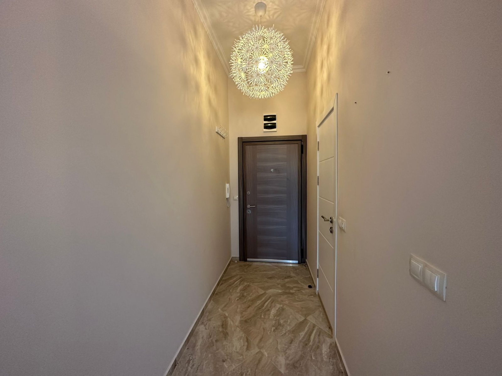 Villa Florenz – Uroczy 2-pokojowy apartament z basenem i widokiem na góry w Sveti Vlas