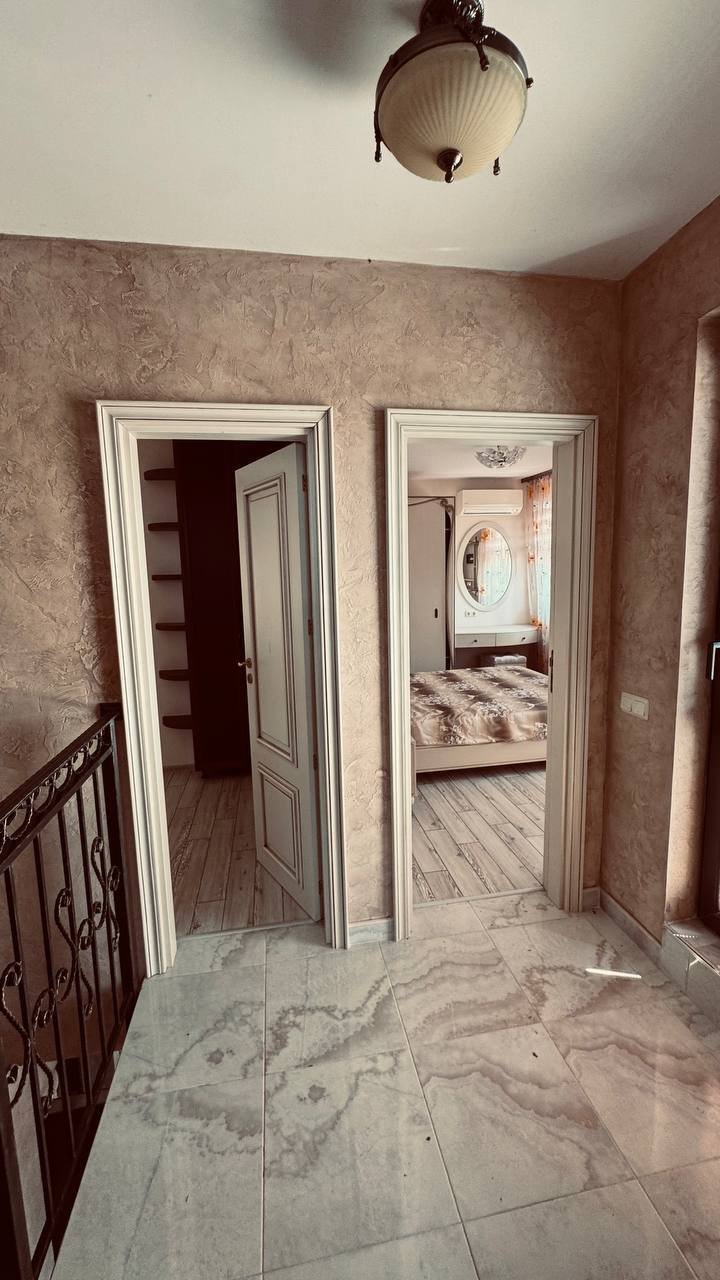 Penthouse z 5 pokojami, 200 m², widok na morze, góry i basen – Sveti Vlas