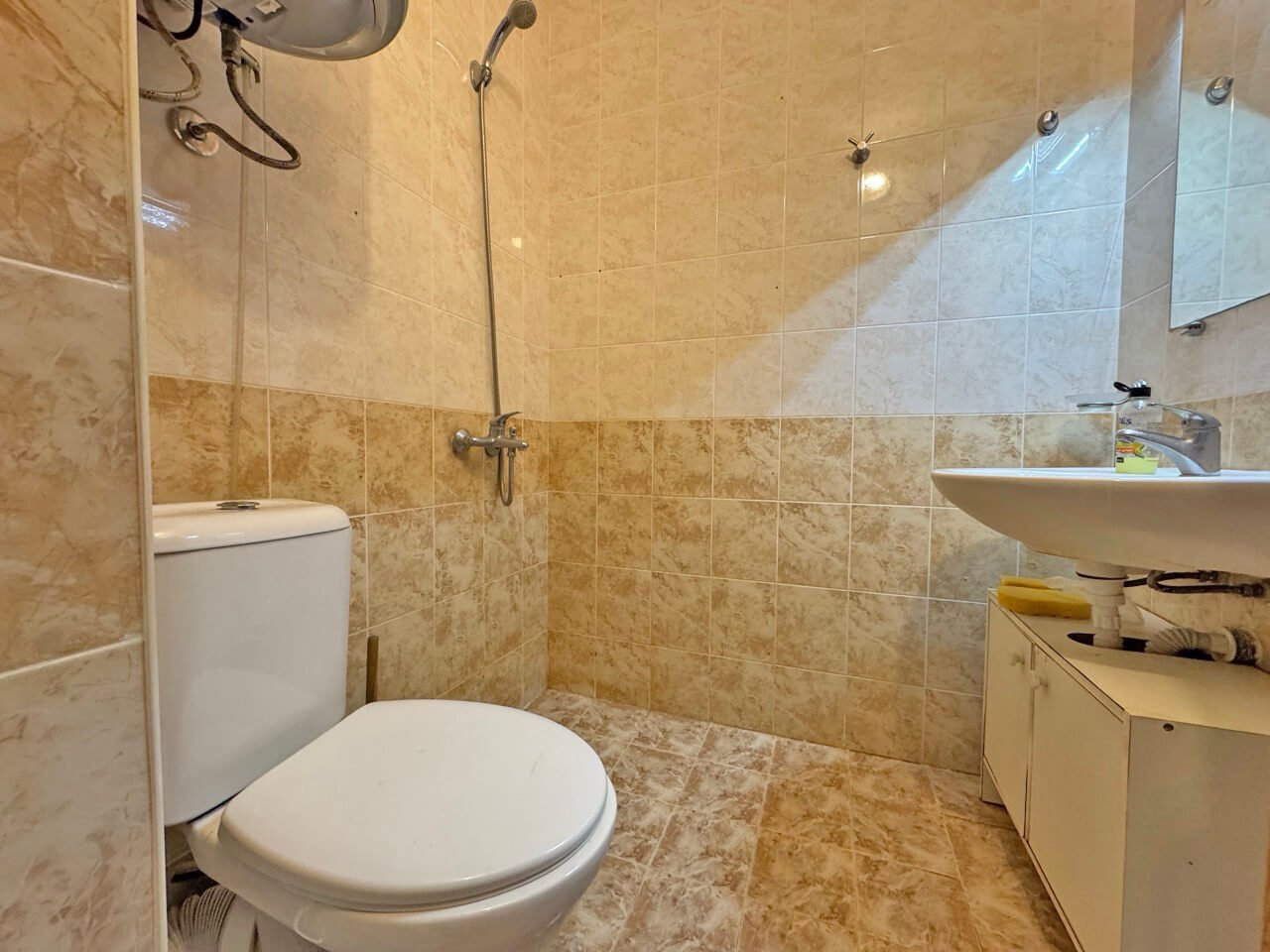 Trzypokojowe mieszkanie w kompleksie Sunny Day 6