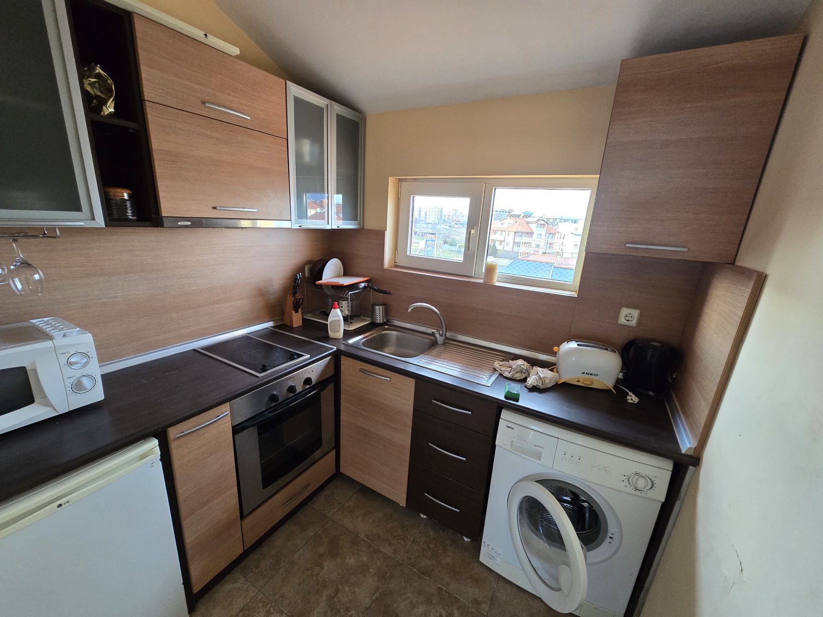 Mała kamienica 1+3 Lazur 10 Ravda