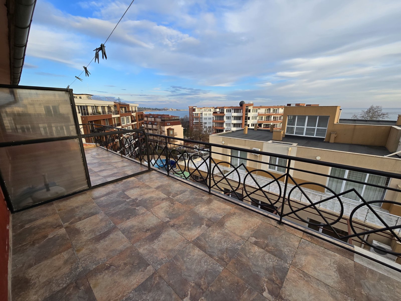 Mała kamienica 1+3 Lazur 10 Ravda