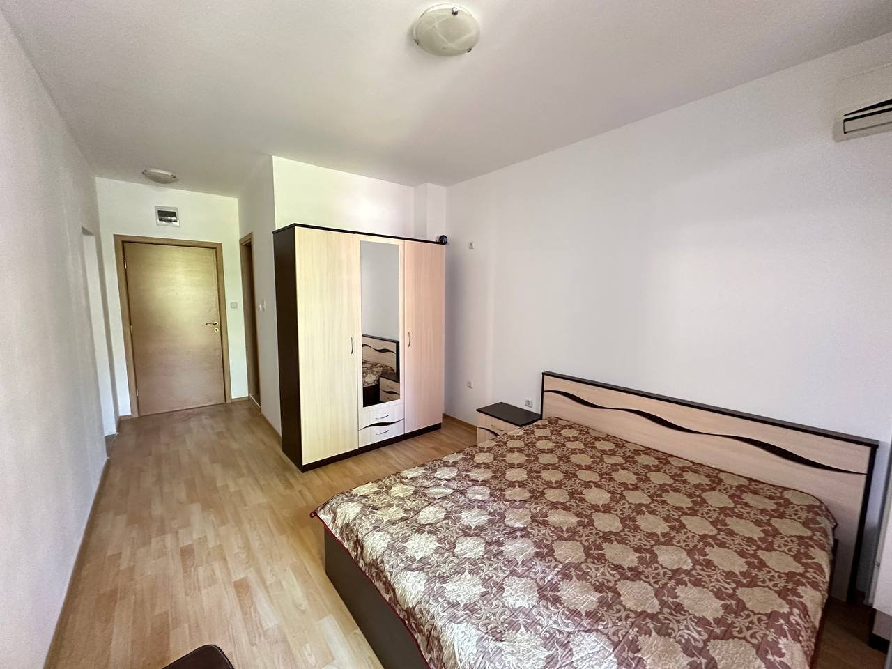 Studios w Słonecznym Dniu 6