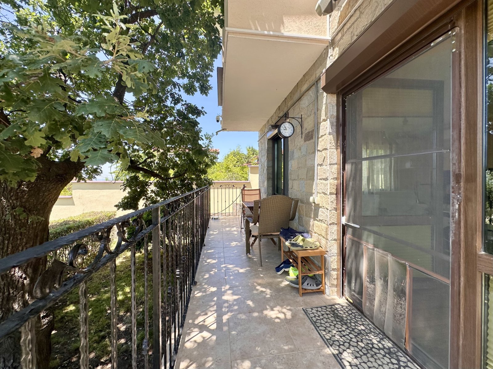 Dwupiętrowy dom z basenem w Kosharitsa