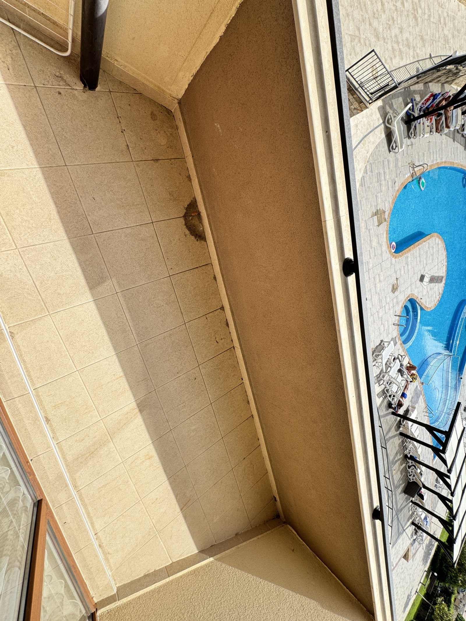 Dwupokojowy apartament w kompleksie Luxor w Sveti Vlas z widokiem na basen