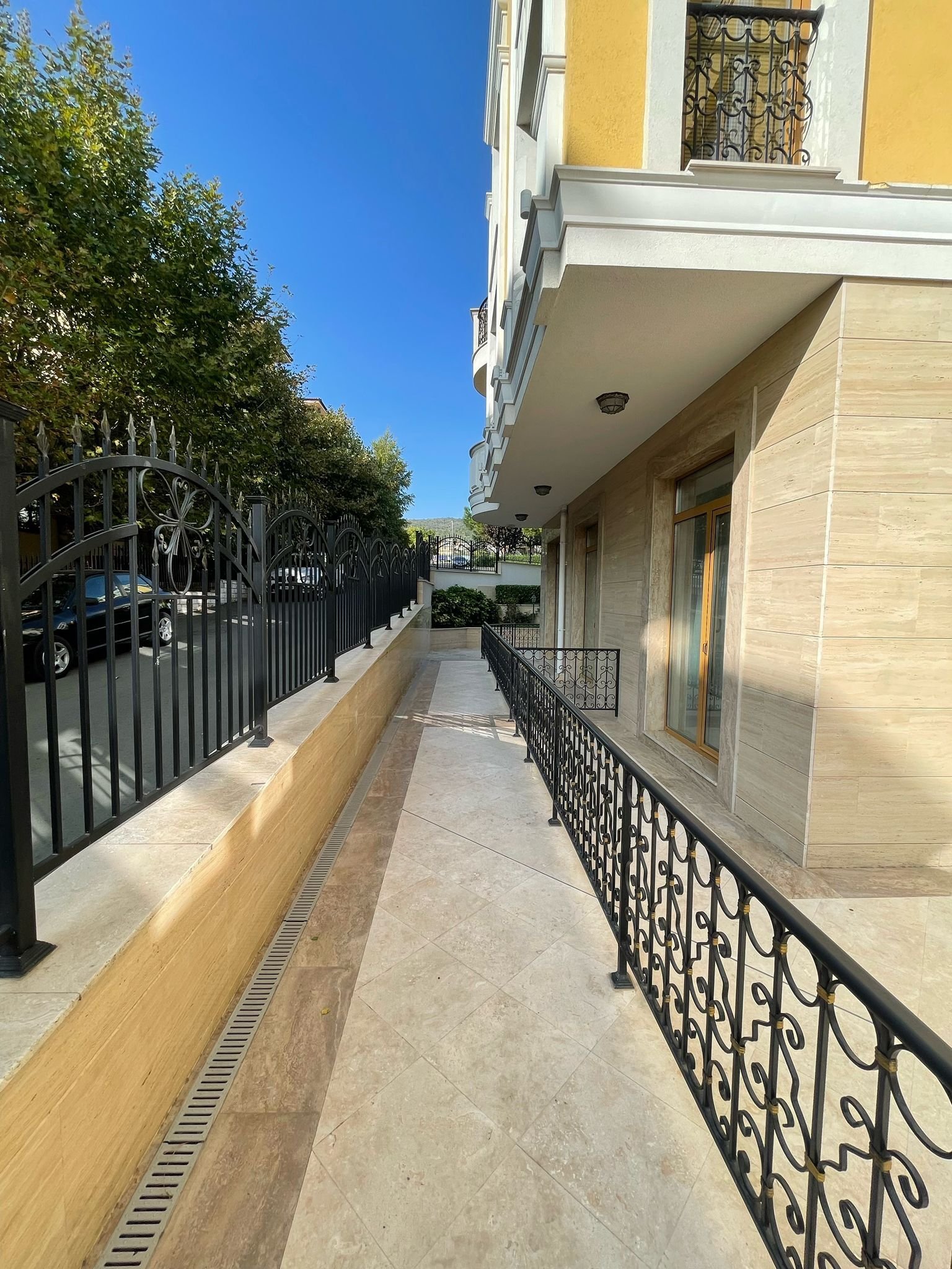 Dwupokojowe mieszkanie w kompleksie Villa Florence w Sveti Vlas