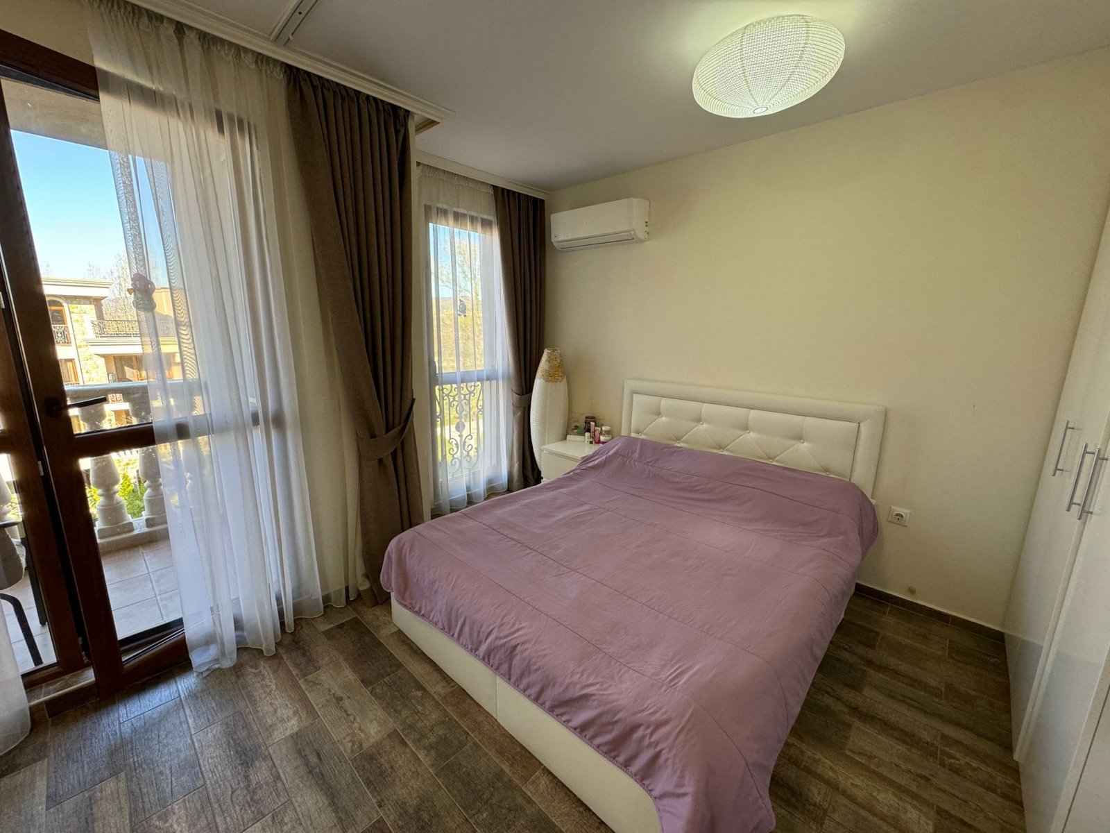 Studio im Komplex Cascadas 16 am Sonnenstrand in Bulgarien Studió w kompleksie Cascadas 16 nad plażą Sonnenstrand w Bułgarii