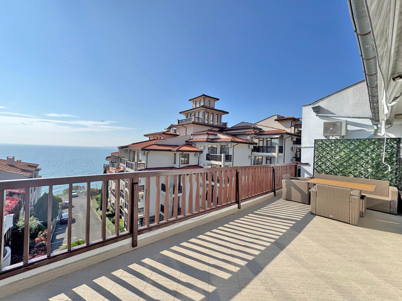 Dwupokojowe mieszkanie z widokiem na morze w kompleksie Sun Coast w Sveti Vlas, Bułgaria