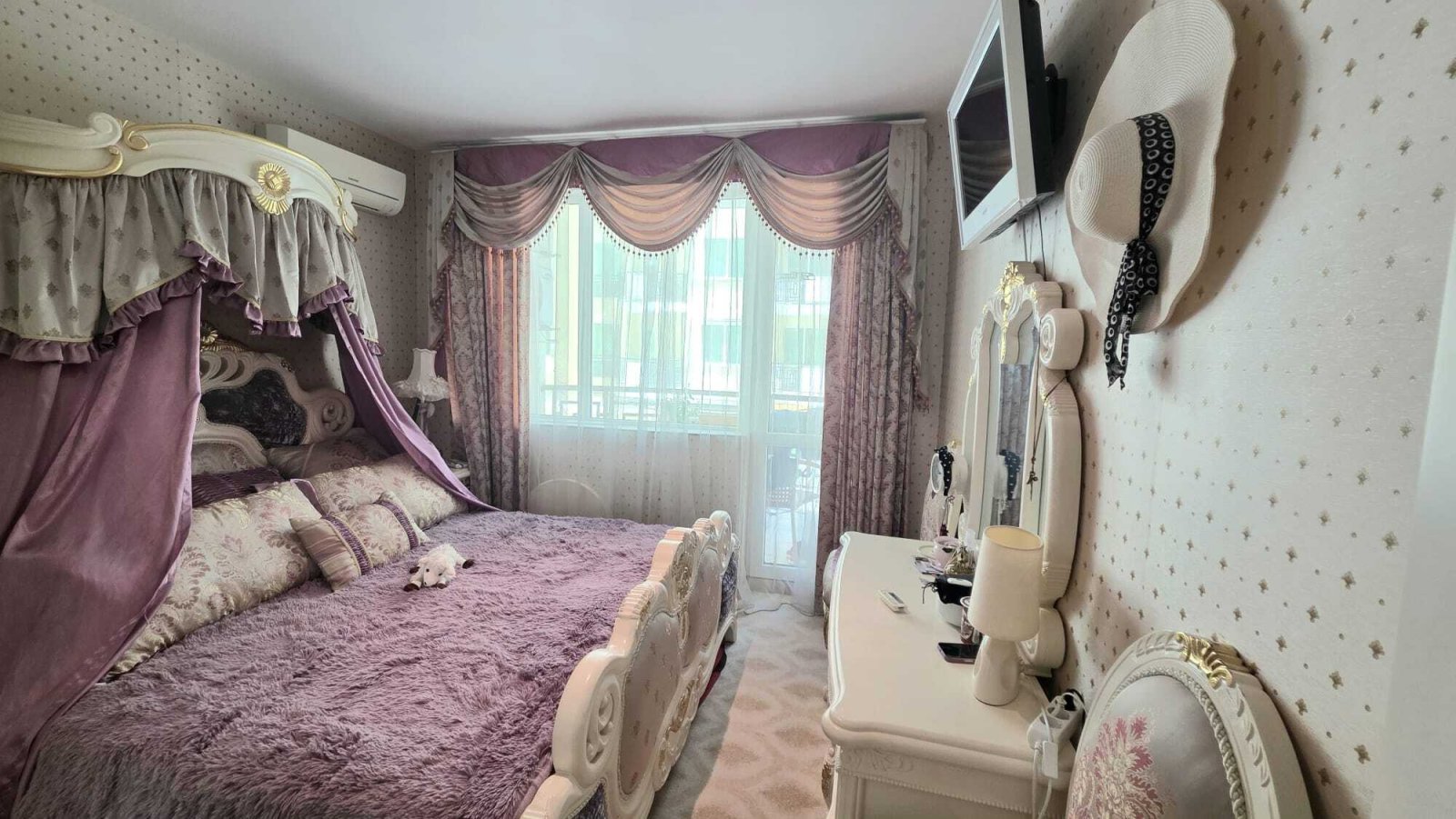 Dwupokojowe mieszkanie z widokiem na morze w kompleksie Amore Beach w Sveti Vlas, Bułgaria