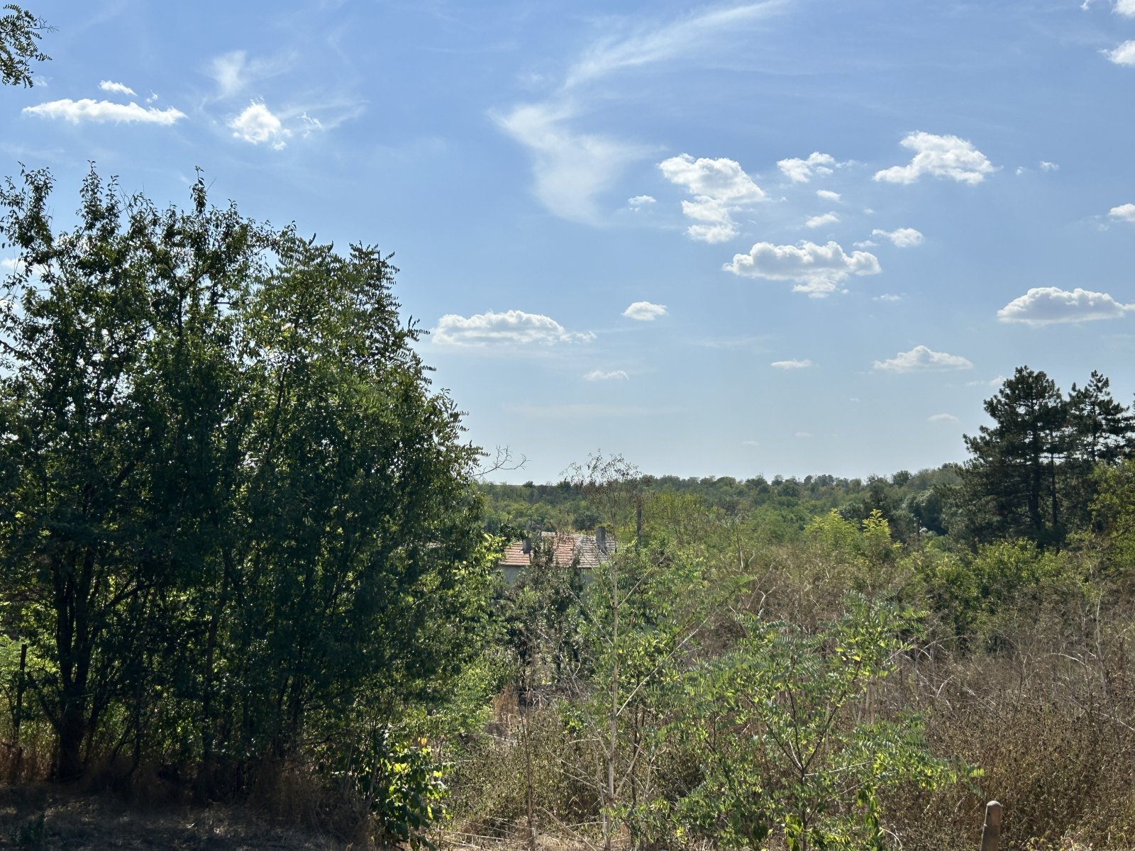 Dom z dużym ogródkiem w regionie Izvorovo, Dobricze, Bułgaria