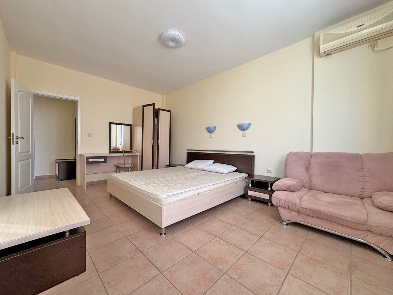 Dwupokojowe mieszkanie w kompleksie „Favorit” na Słonecznym Brzegu, Bułgaria