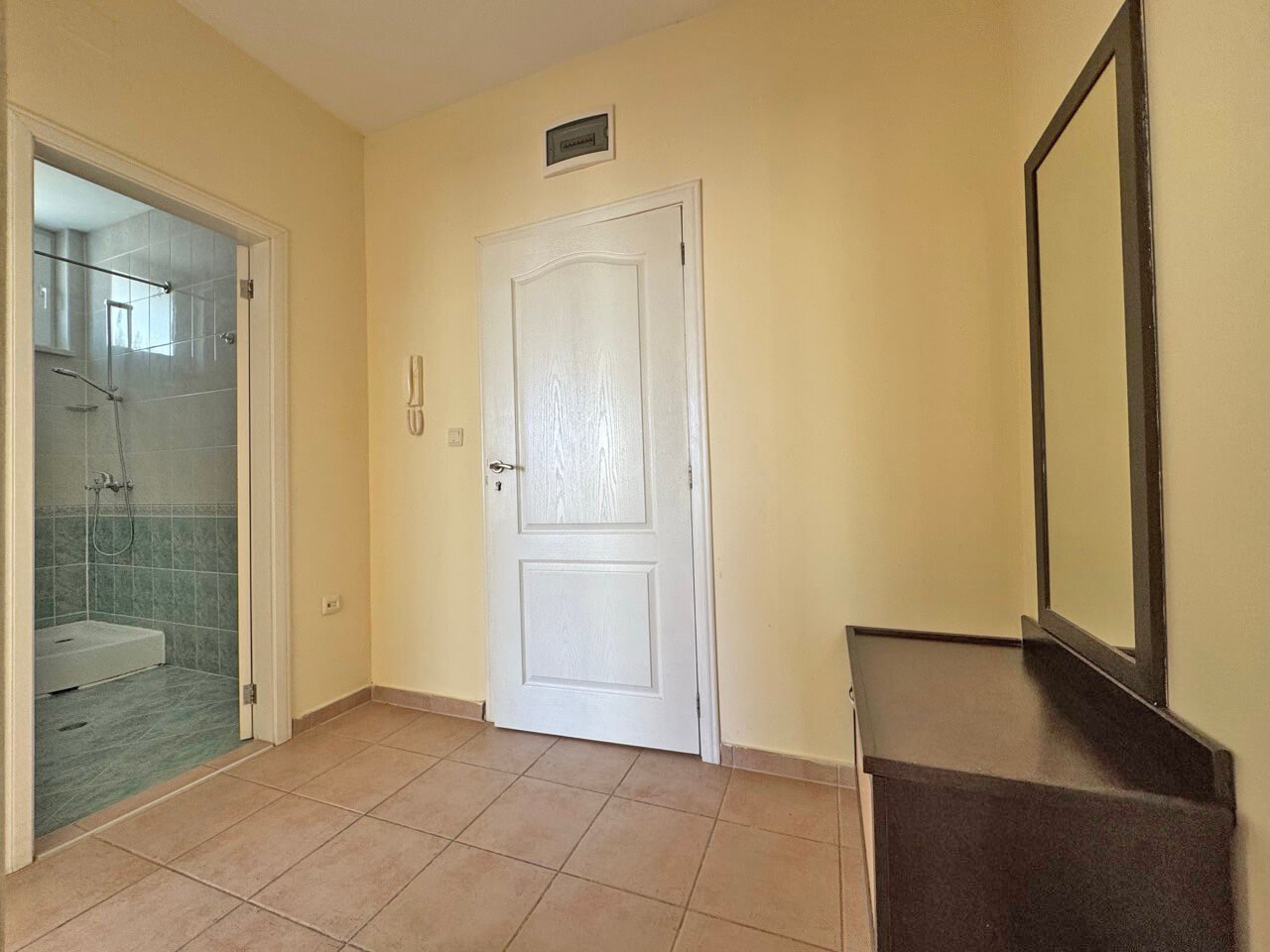 Dwupokojowe mieszkanie w kompleksie „Favorit” na Słonecznym Brzegu, Bułgaria