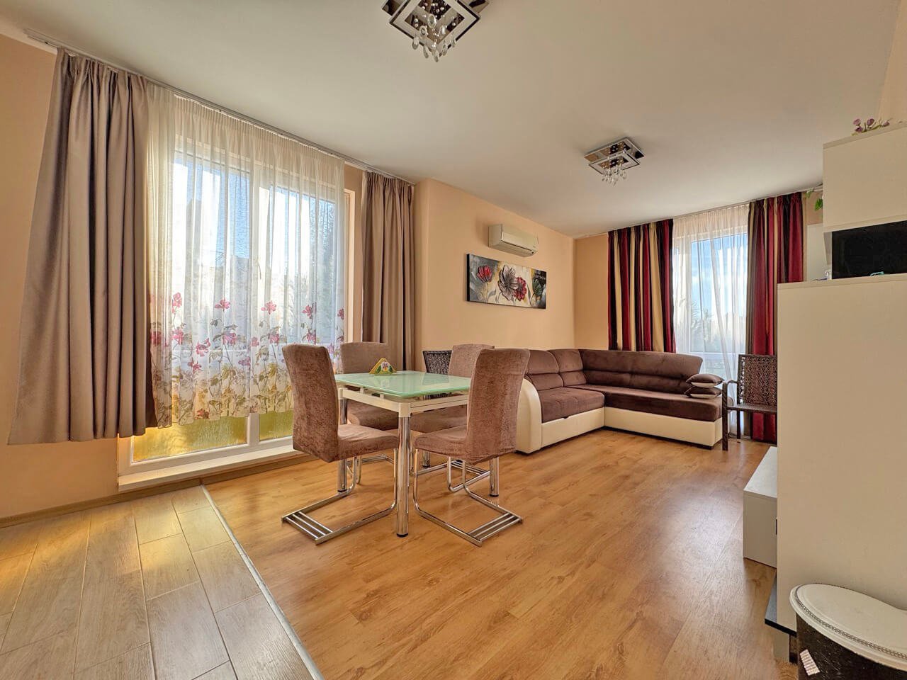 Trzypokojowy apartament w kompleksie „Mesambria Resort“ z widokiem na basen w Słonecznym Brzegu, Bułgaria