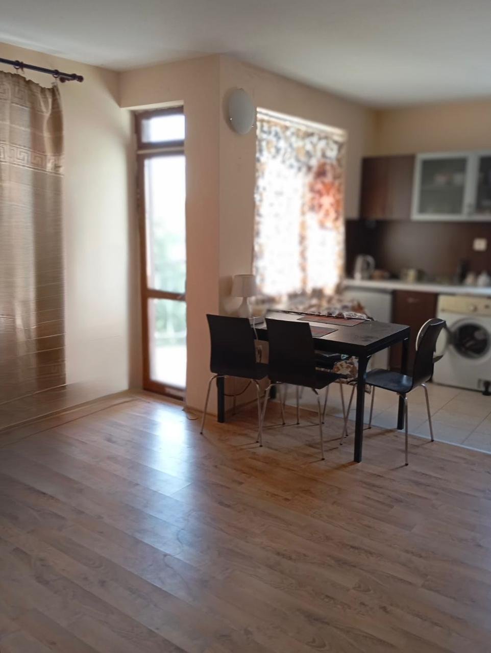 Двухкомнатная квартира с видом на поля в комплексе Элитония 2, Равда, Болгария