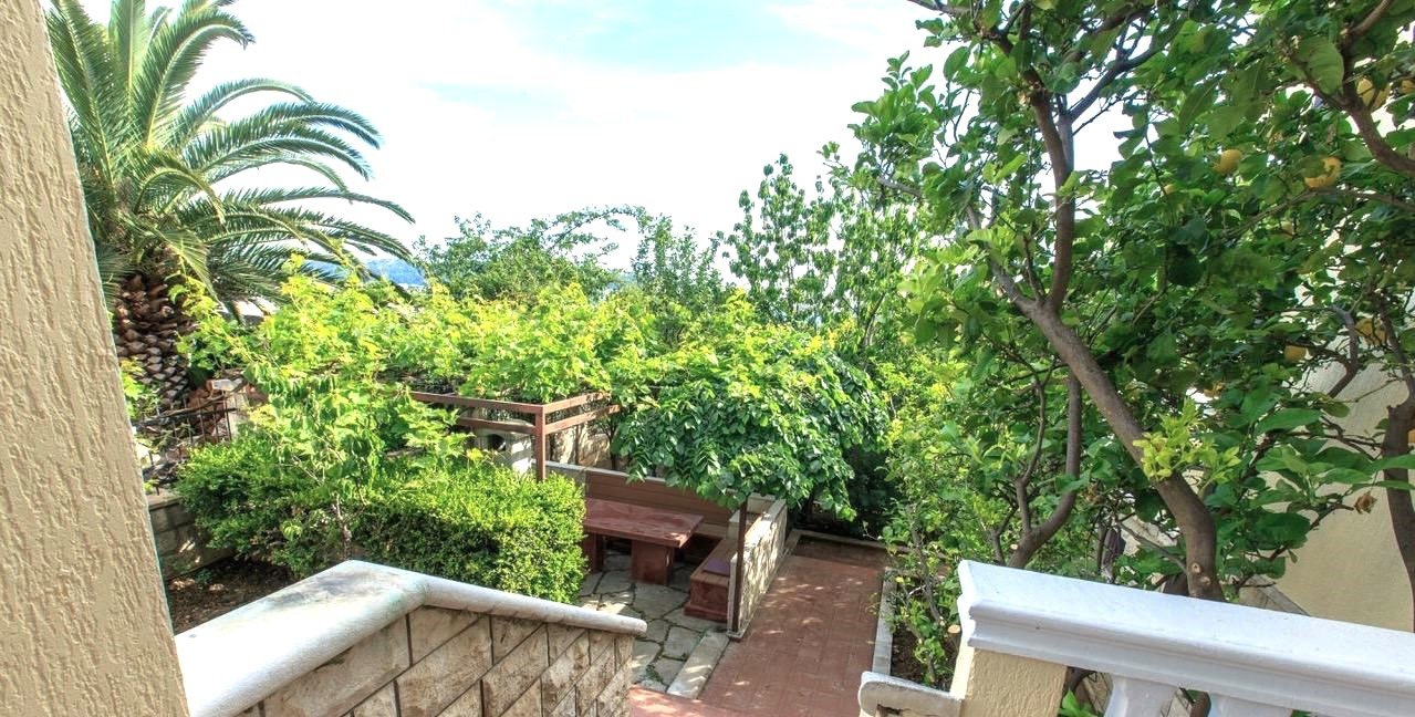 Antik möbliertes, geräumiges Haus mit Meerblick in Bar, Šušanj