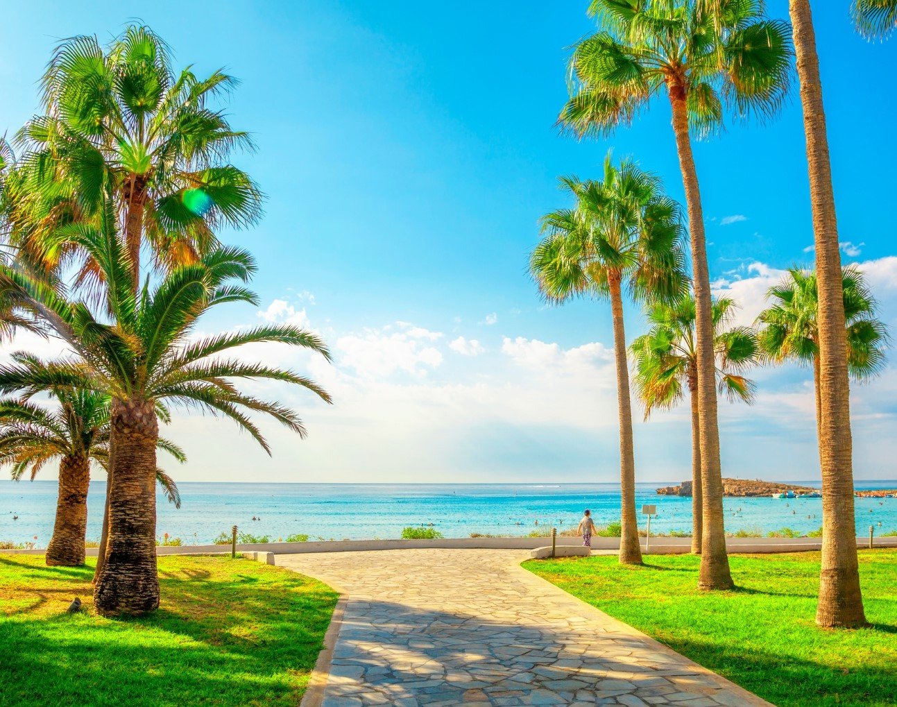 Luxuriöse Drei-Zimmer-Wohnung direkt neben dem renommiertesten Golfclub in Limassol