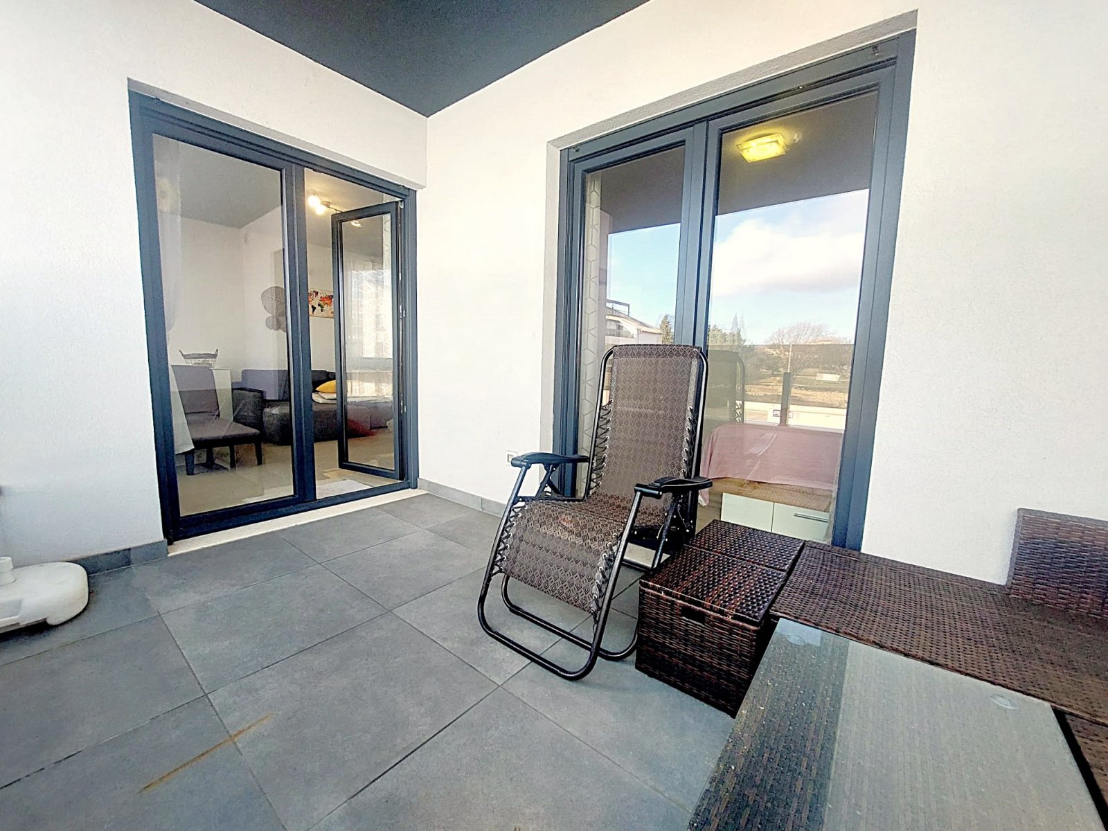 Прекрасная квартира в закрытом жилом комплексе недалеко от парка Вижула Медулин.