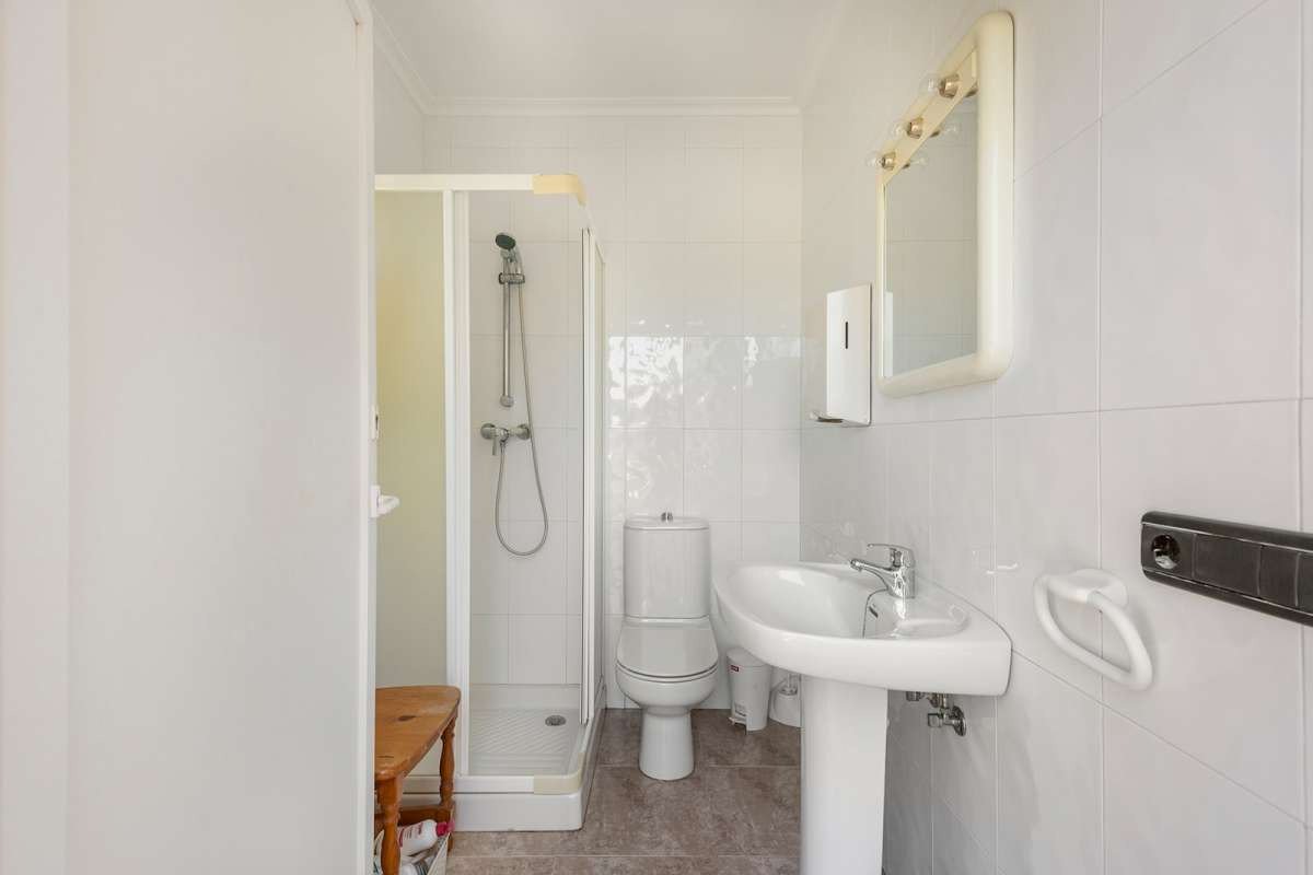 Luxuriöse Eckvilla im Herzen von Cabo Roig – komfortables Wohnen am Meer