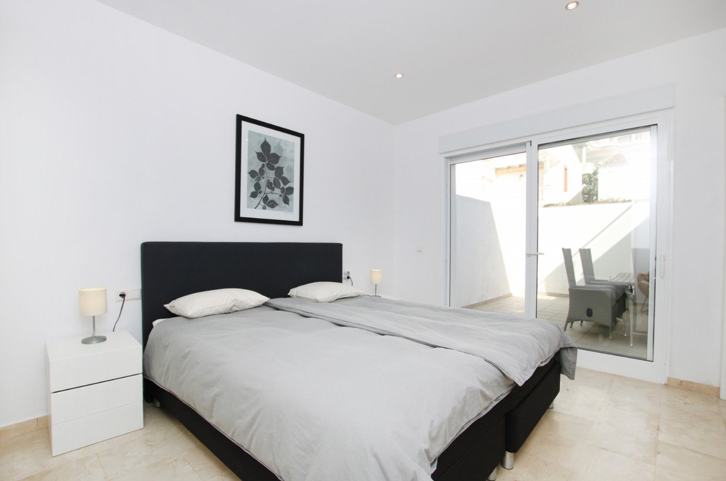 Luxushaus mit atemberaubendem Panoramablick, 30 Meter vom Sandstrand entfernt, Costa del Sol