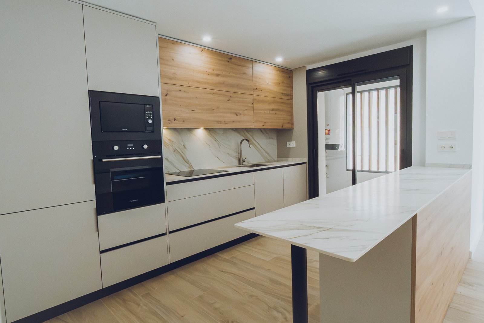 Эксклюзивные апартаменты и пентхаусы → частные террасы, гаражи и тихая обстановка → Редован