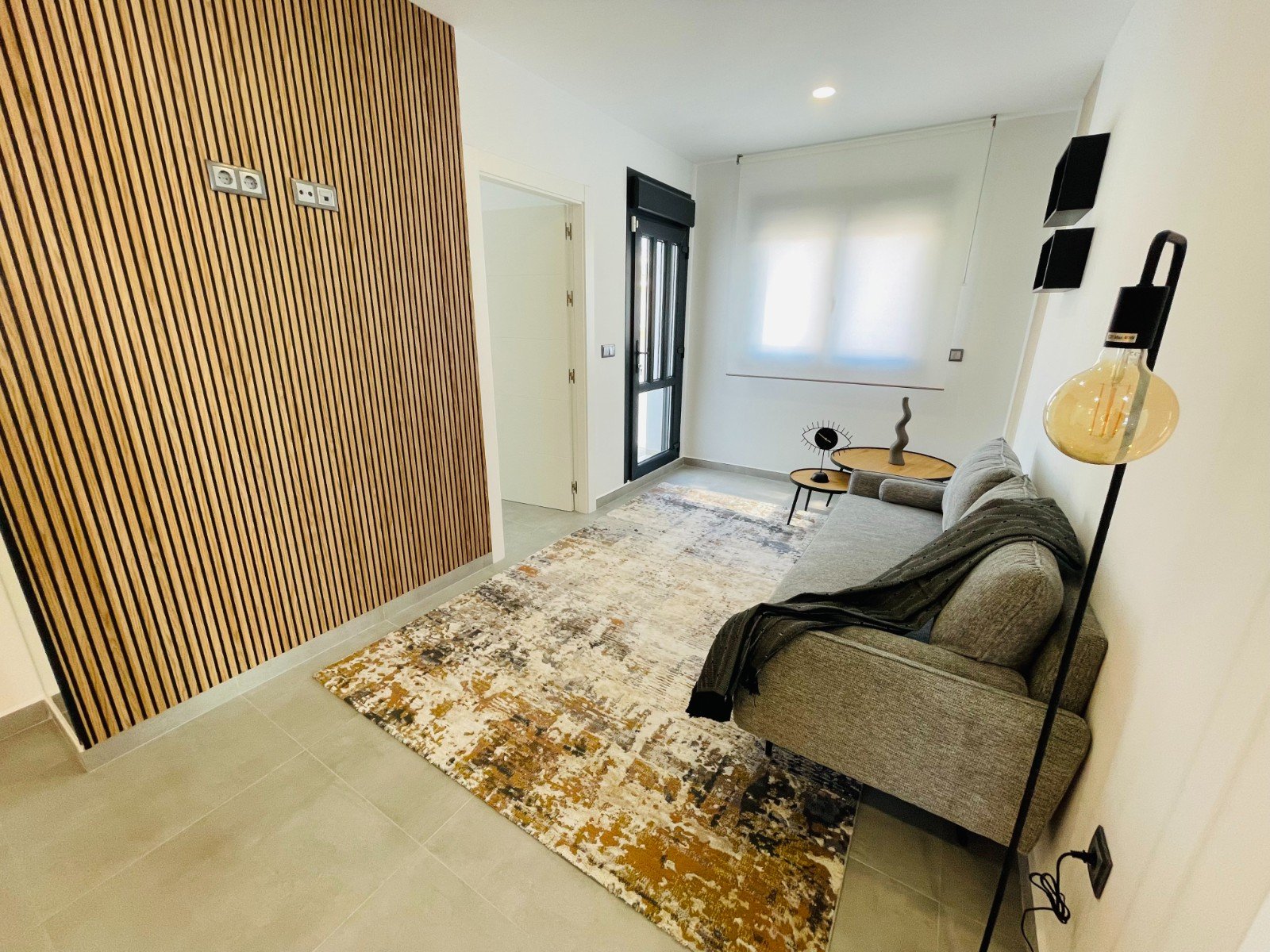 Эксклюзивные отдельно стоящие дома с видом на море и бассейном в 2 км от побережья, Торревьеха.