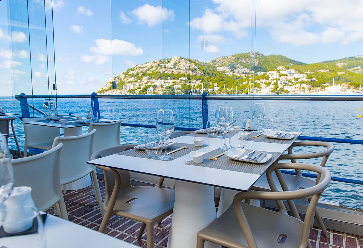 Эксклюзивные отдельно стоящие дома с бассейном, в 1,3 км от моря, Кальпе.