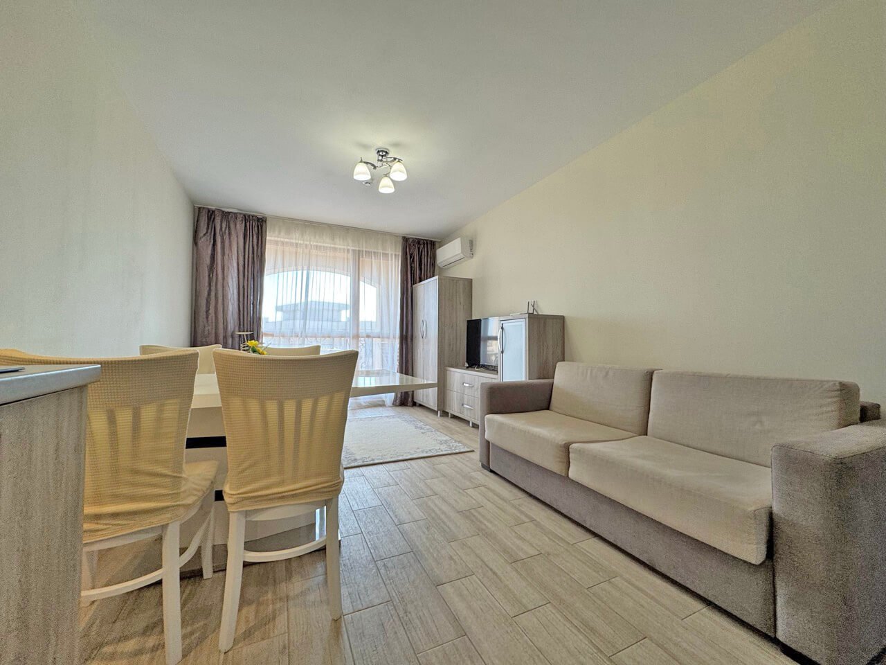 2-комнатная квартира с видом на бассейн в эксклюзивном комплексе Cascadas 15 в Солнечном Берегу, Болгария