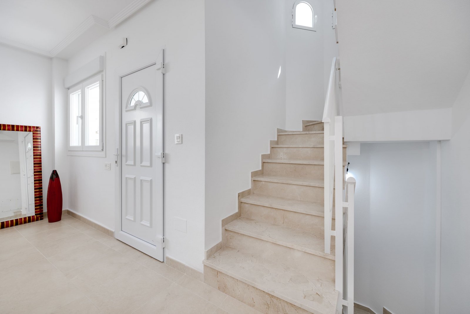 Элитные отдельно стоящие дома, в 5 км от моря, Сан-Фульхенсио.