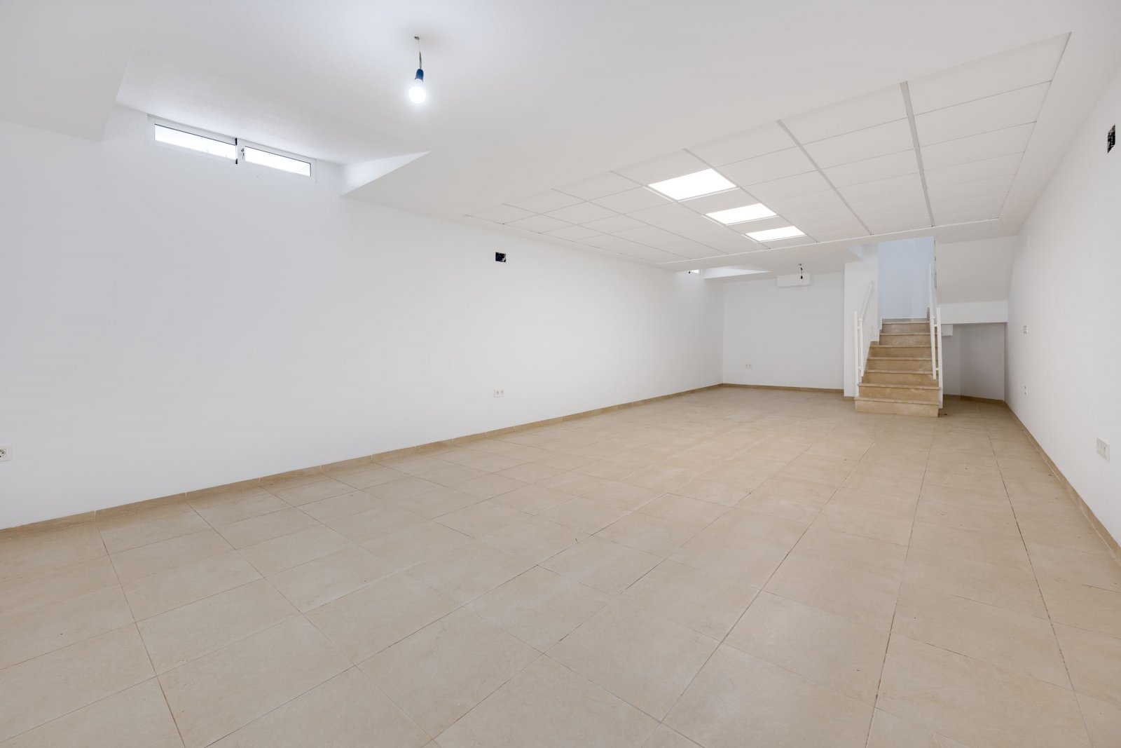 Элитные отдельно стоящие дома, в 5 км от моря, Сан-Фульхенсио.