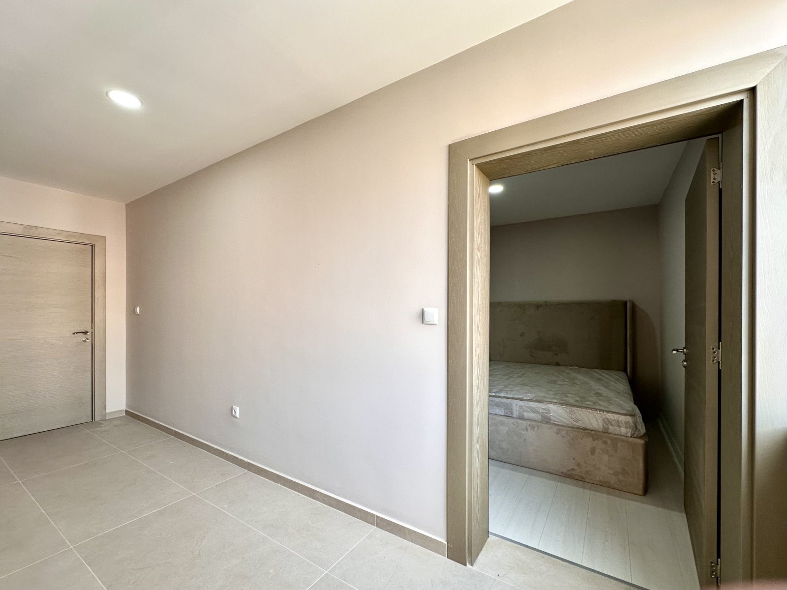 2-комнатная квартира в новом люксовом комплексе Jadore Secret Garden, Св. Св. Константин и Елена, Болгария