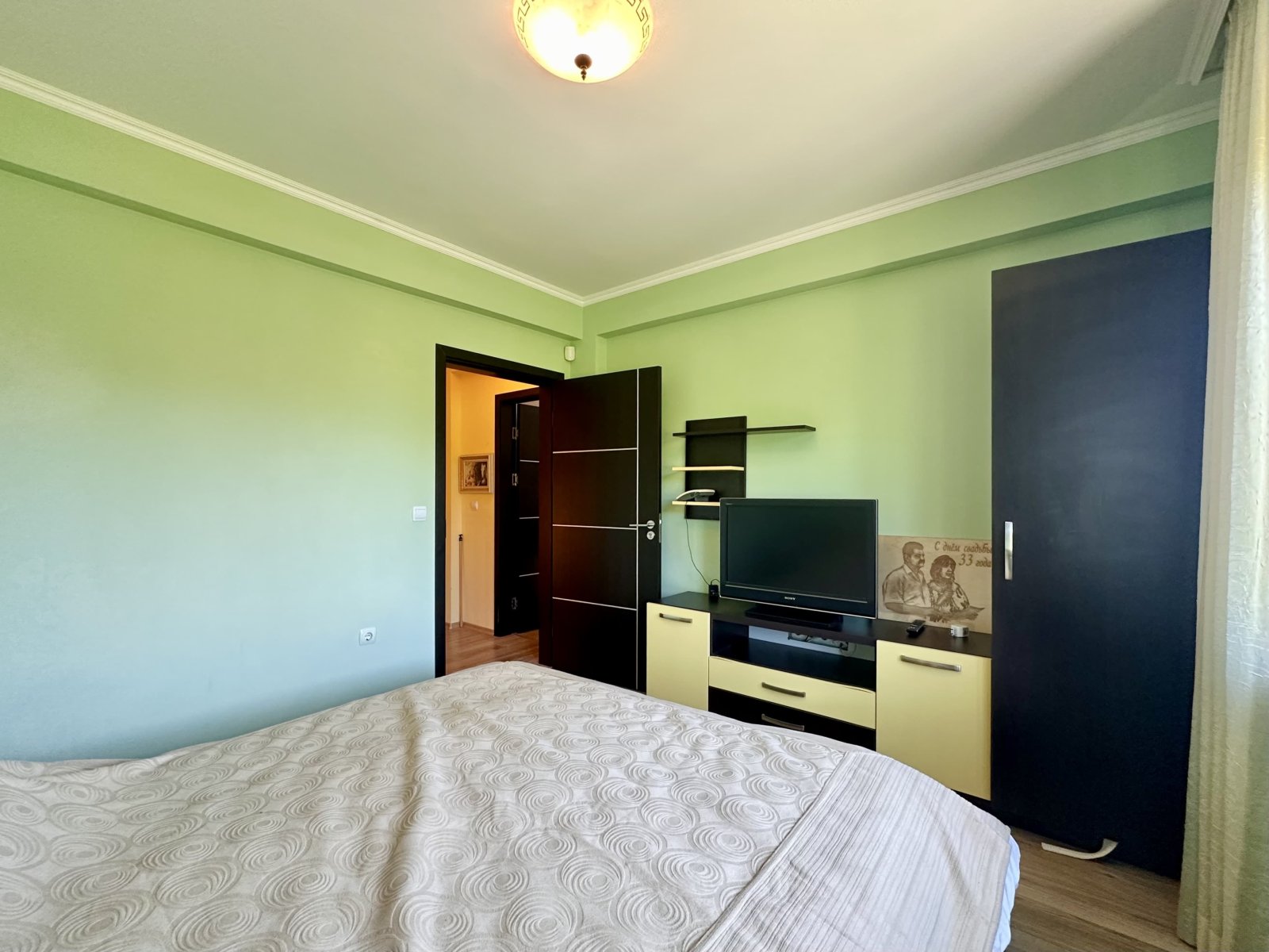 Одноэтажный дом с гаражом, бассейном и видом на море в Кошарице, Болгария