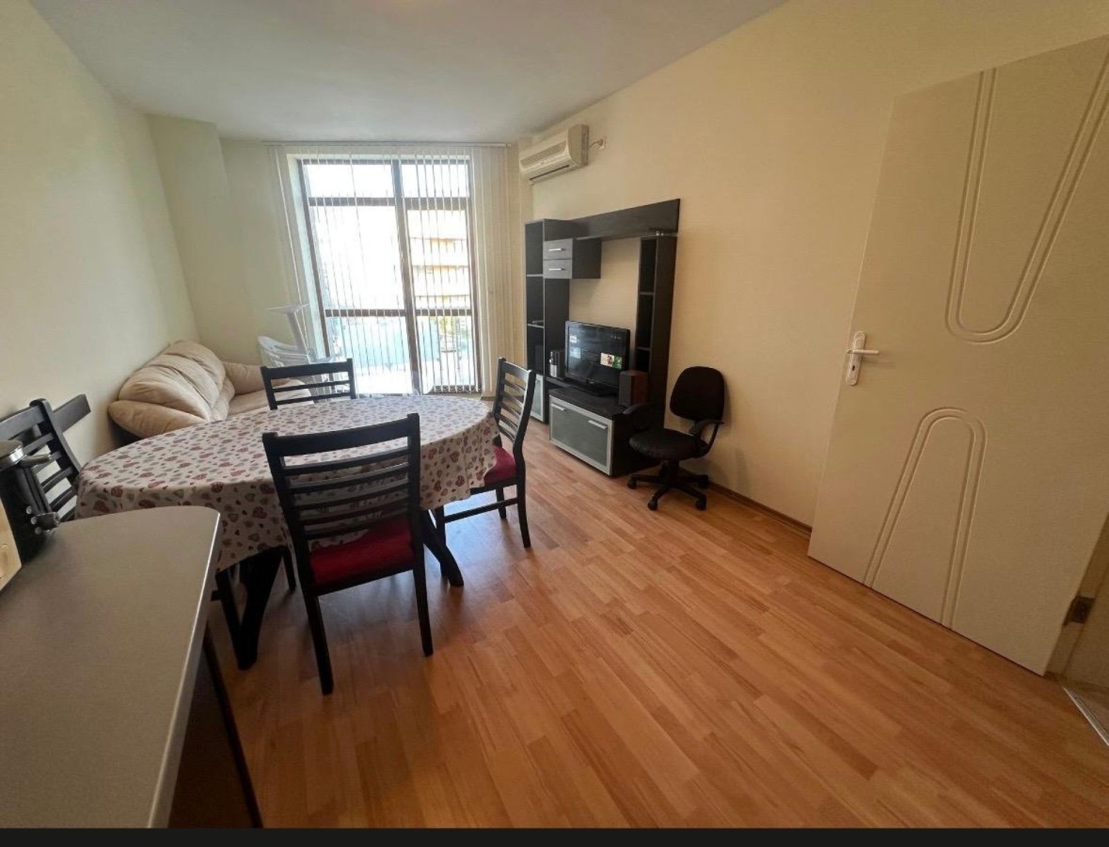 Квартира с одной спальней | 65 м² | Вид на горы | 150 м до моря | Несебр