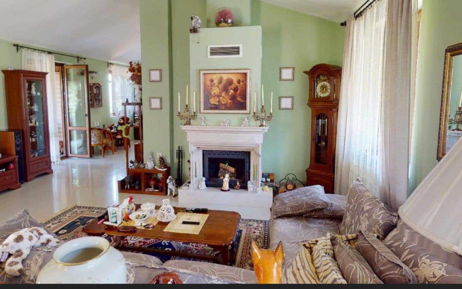 Роскошная вилла с частным бассейном и видом на горы в Косхарице | 262 м² | €404 250