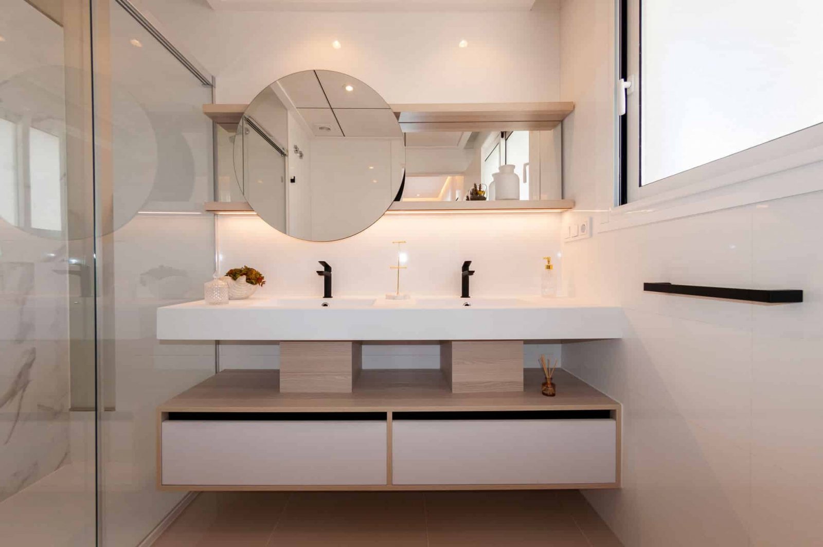 Современный бунгало, частный сад и бассейн, Сьюдад-Кесада.