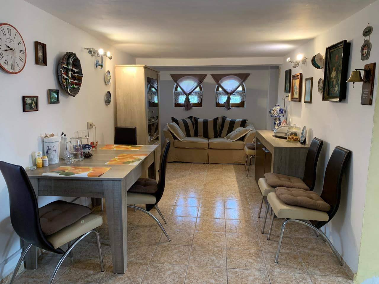 Одноэтажный дом с сараем и солнечными панелями, район Извор, Бургас, Болгария