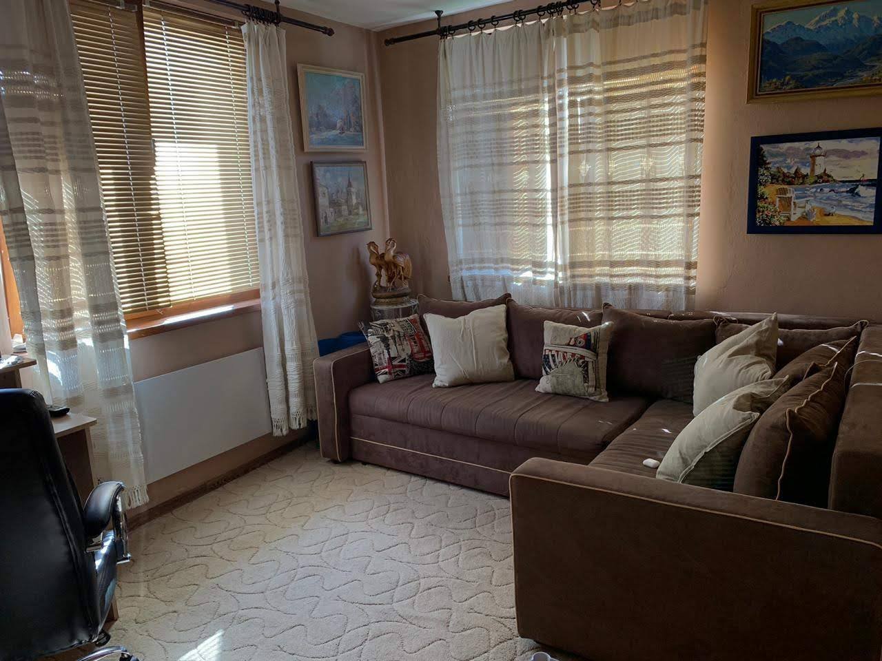 Одноэтажный дом с сараем и солнечными панелями, район Извор, Бургас, Болгария