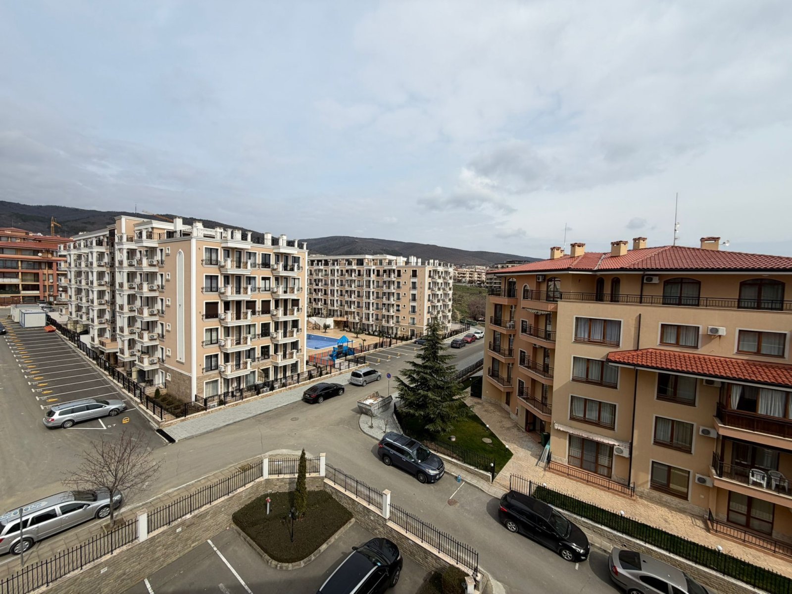 Sveti Vlas: Просторная квартира с 4 комнатами в комплексе Star Dreams, Свети Влас 