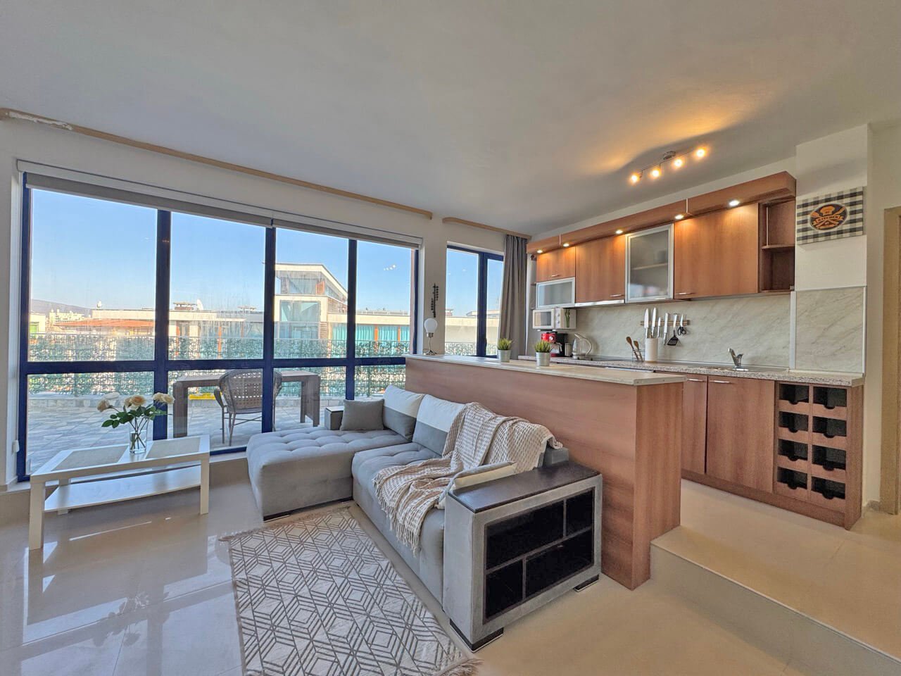 Sunny Beach: Двухкомнатная квартира в комплексе Villa Discovery, Солнечный берег, Болгария 