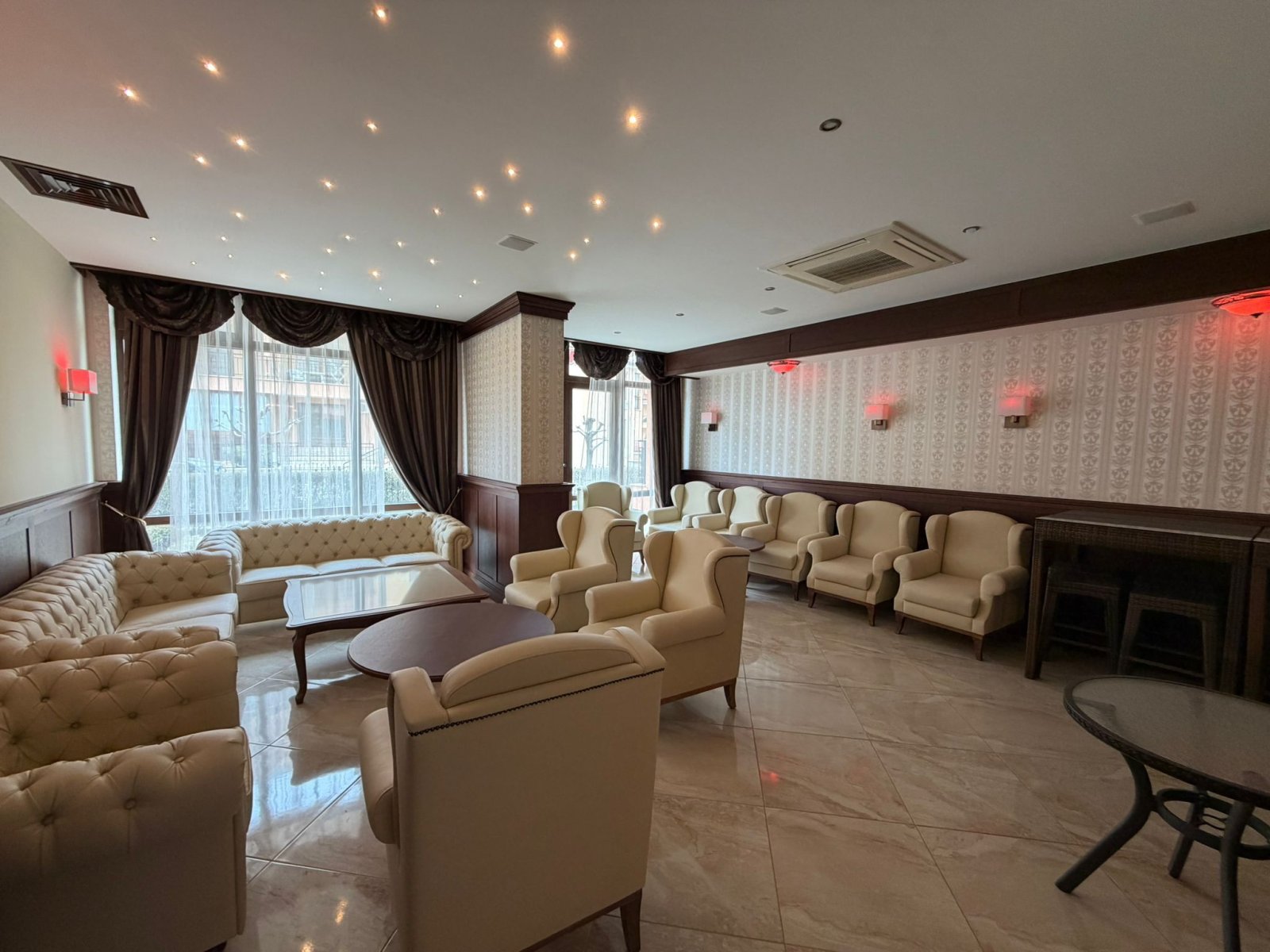 Виски-бар в комплексе Звёздные Мечты, в городе Свети Влас.