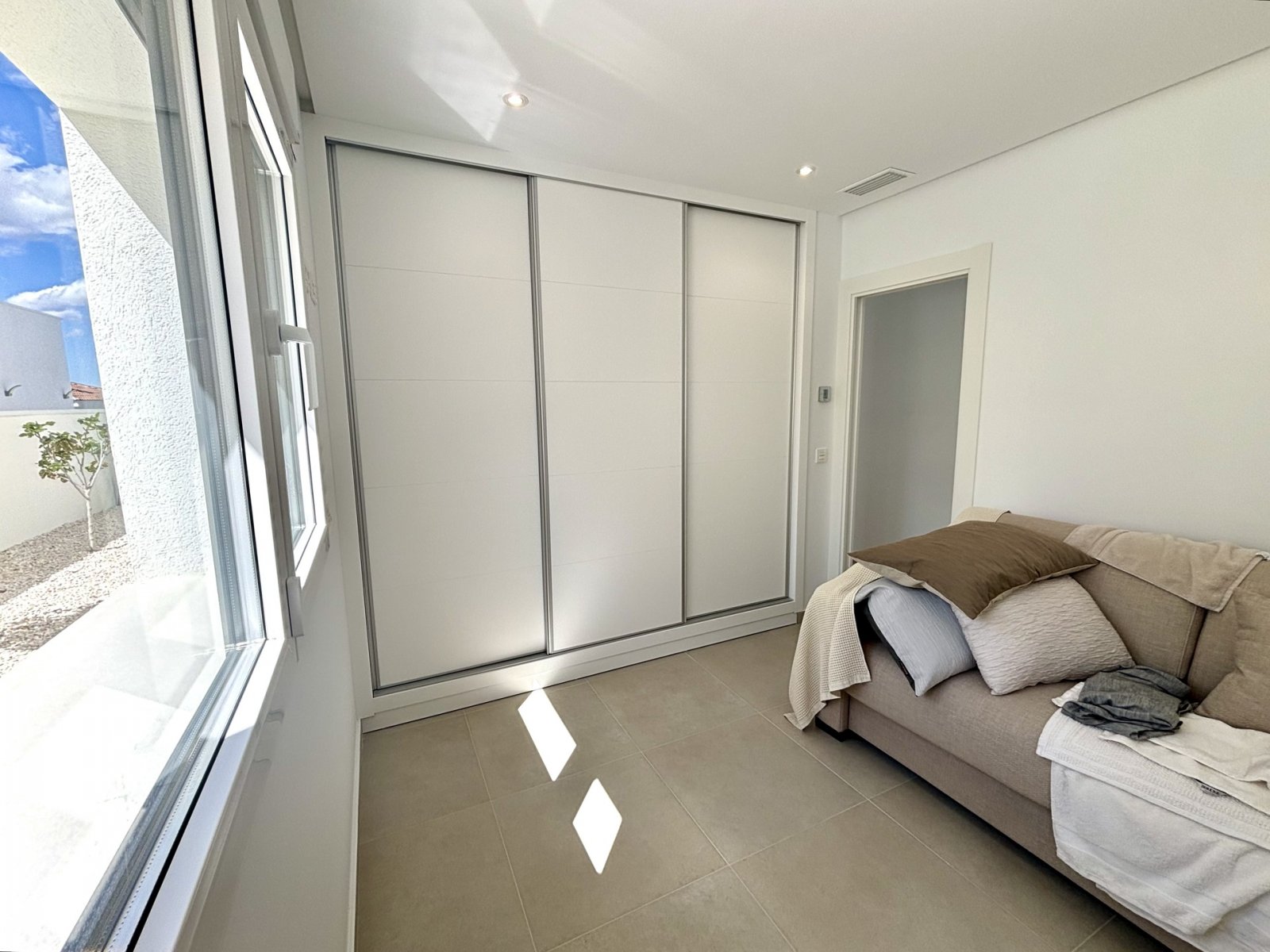 Элитные отдельно стоящие дома, частный бассейн и сад, Бенихофар