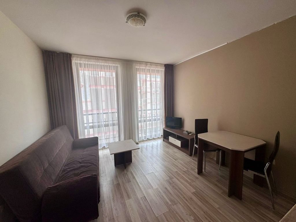 2-комнатная квартира в комплексе Тарсис, Золотые Пески, Болгария