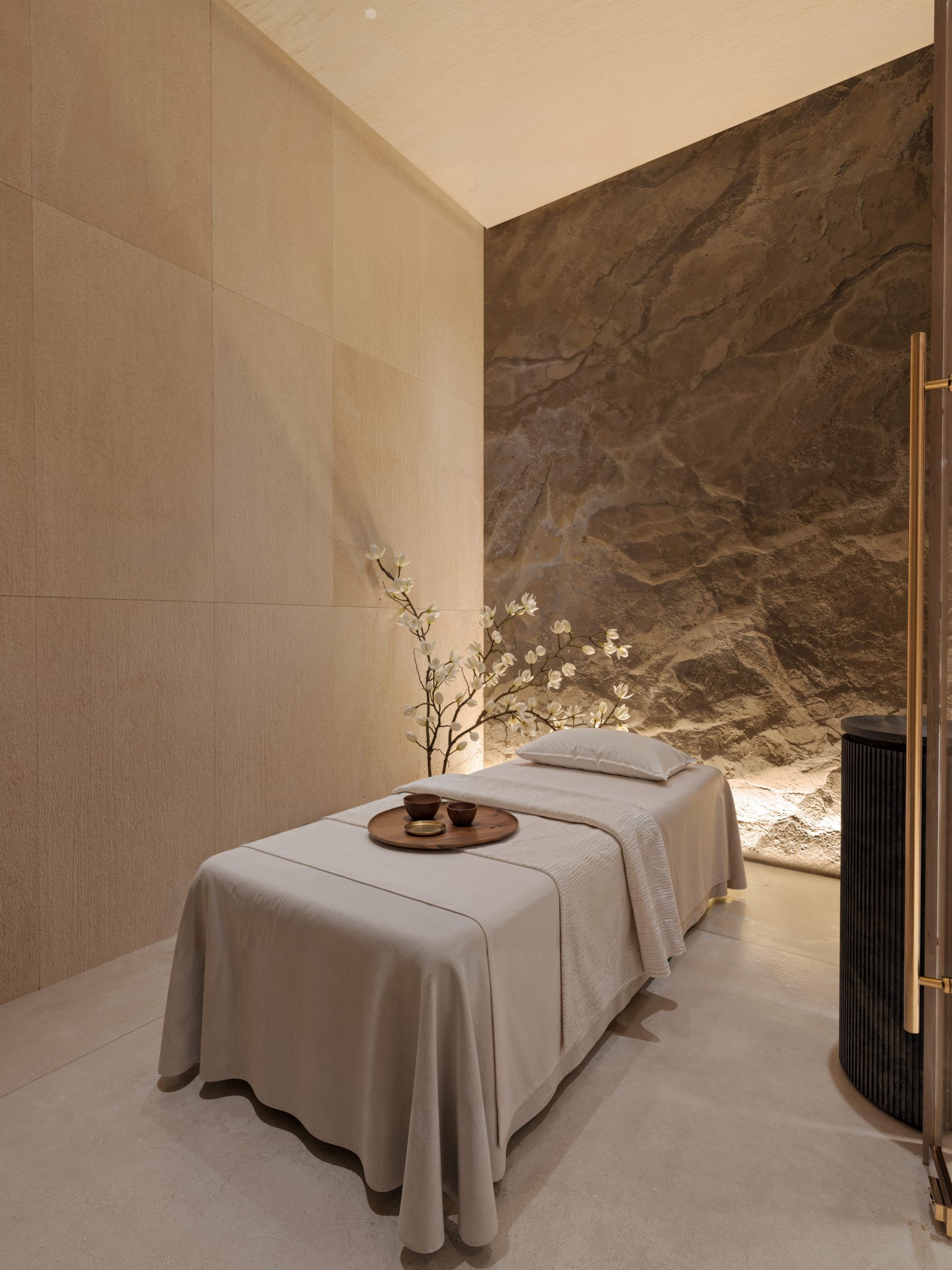 Эксклюзивные апартаменты в 400 м от моря, Эстепона.