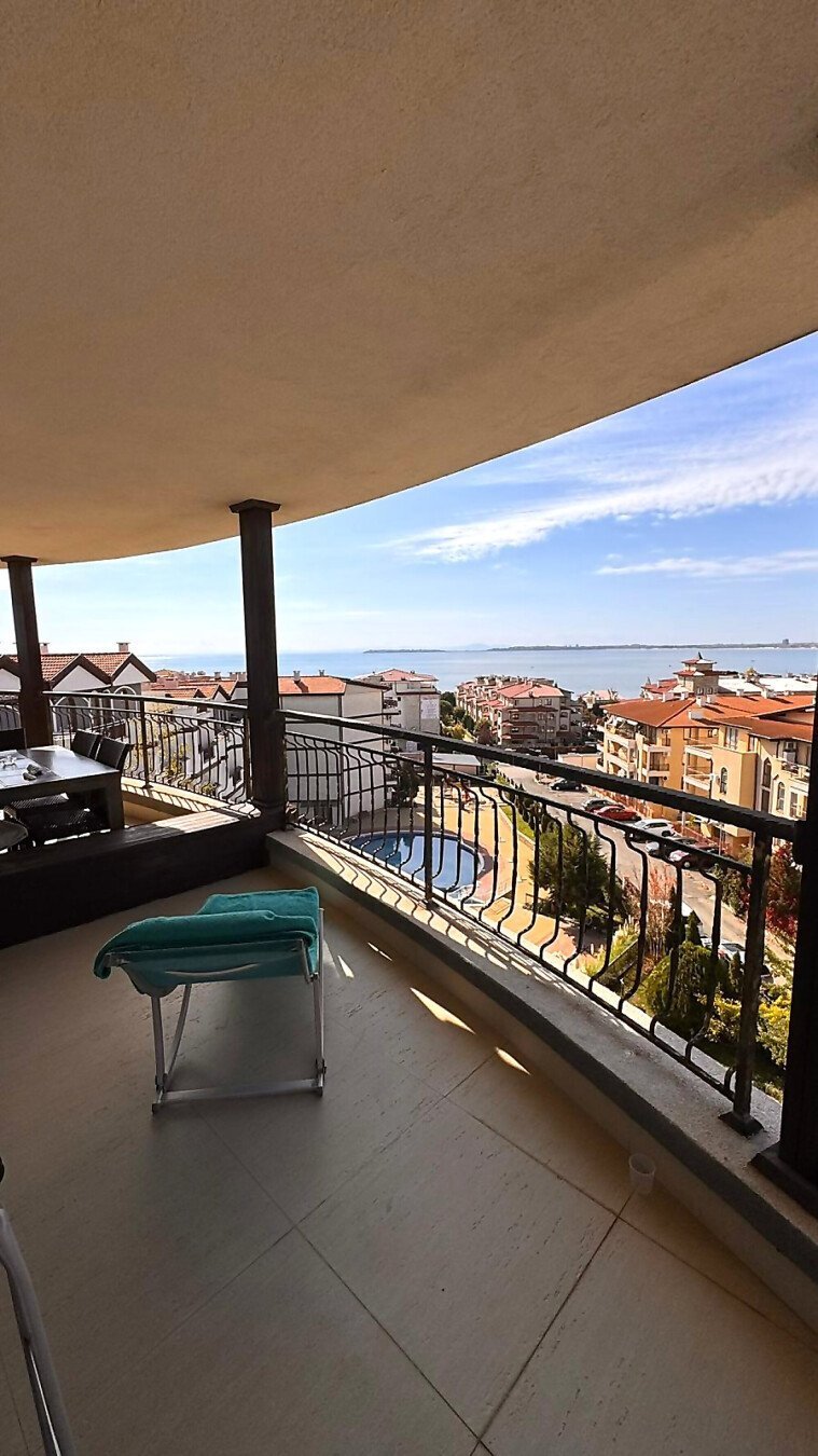 Квартира 1+3 в комплексе Royal Palm, Свети Влас, Болгария