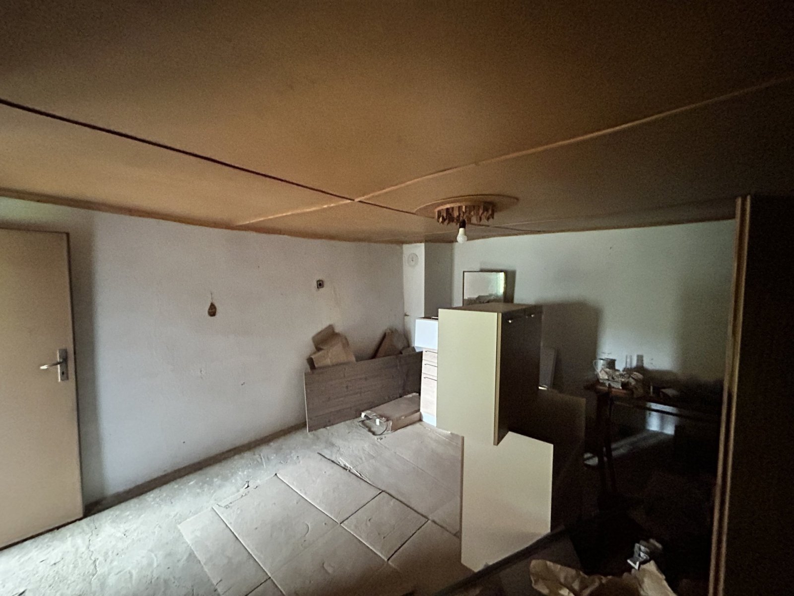 Давно частично отреставрированный дом с большим участком земли в Одринци, регион Добрич, Болгария