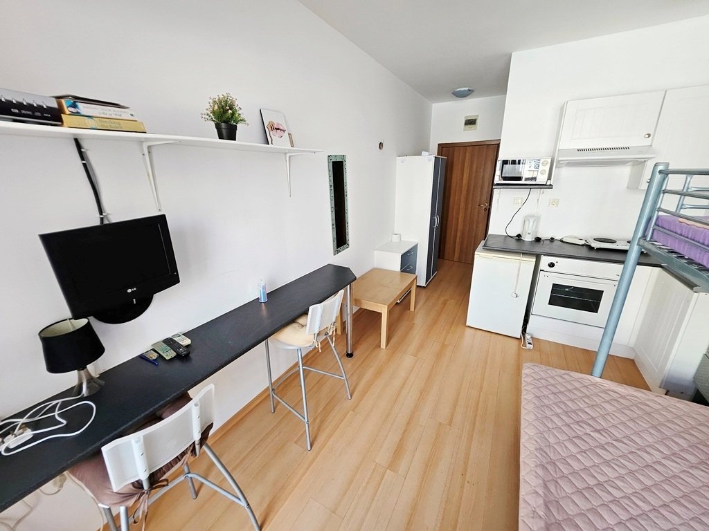 Компактная студия с балконом | Солнечный день 6 | €37.000