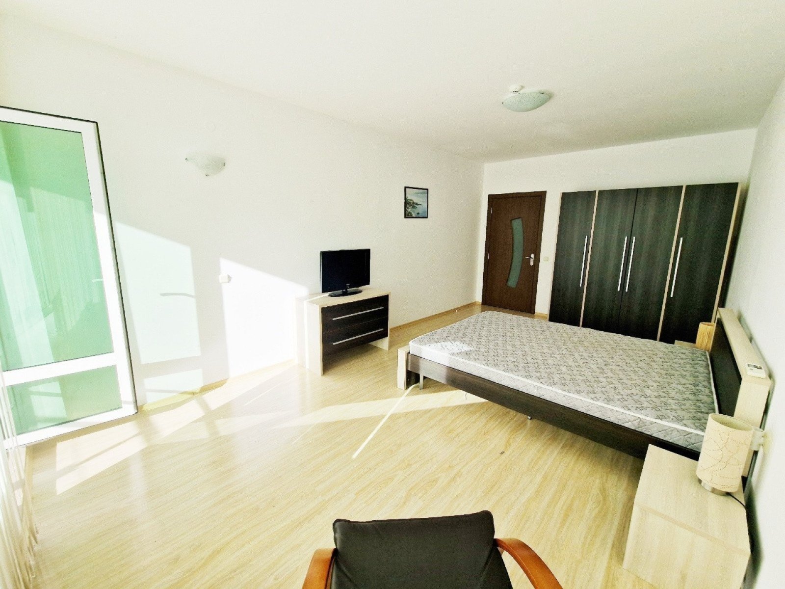 Просторная двухкомнатная квартира с видом на море в эксклюзивном комплексе на первой береговой линии – Obzor Beach Resort, Болгария